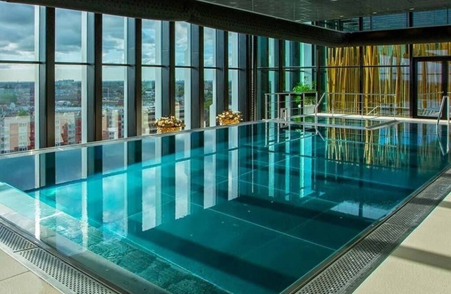 Boutique Room with Pool Steps from Art Museums
