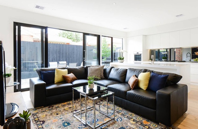 BOUTIQUE STAYS - Murrumbeena Place 1