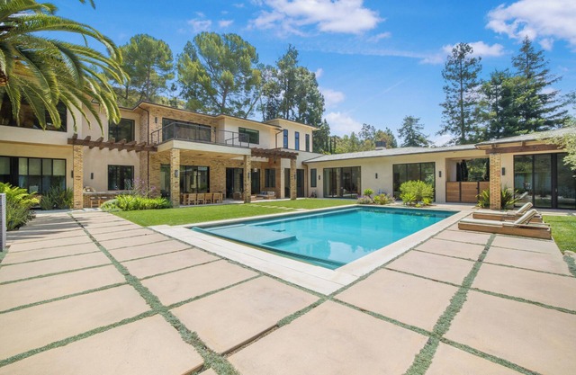 Bowmont - Resort-Style Beverly Hills Escape w/Pool, Garden and Privacy