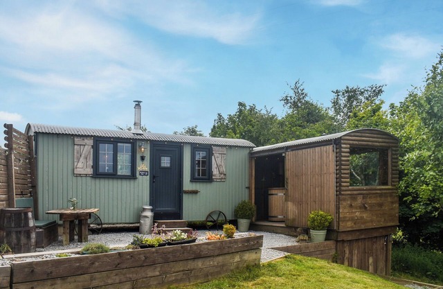 Bracken Hut at Copy House Hideaway