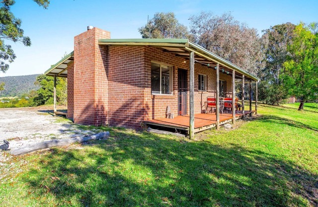 Braeside Cabin Two - Alphitonia