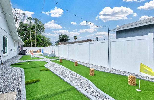 BRAND NEW Pool Paradise | Put-put! Games! Fire Pit