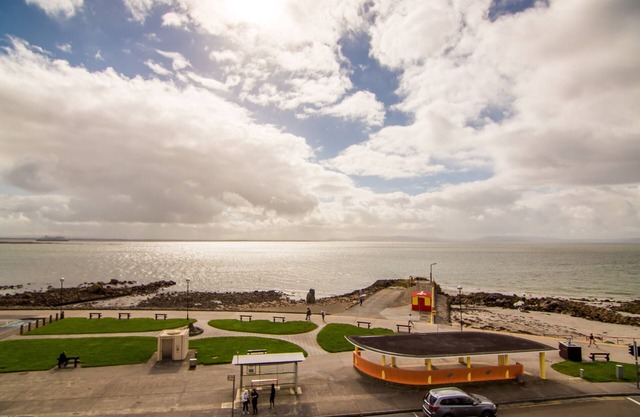 Breath-taking sea view apartment in Heart of Salthill, Galway