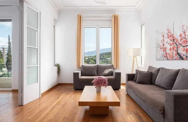 Breathtaking Athens Apartment | 3 Bedrooms | Apartment Poney | Luxury Apartment.