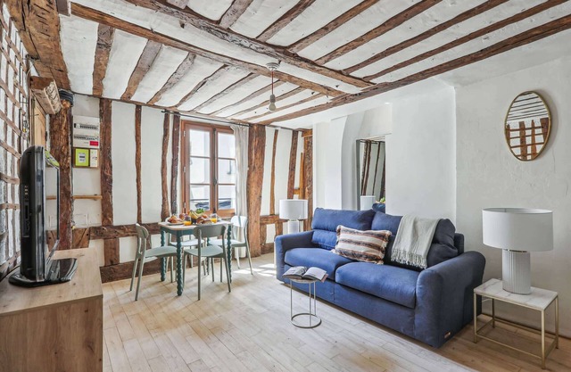 Bright 1BR - Walk to Louvre - Opera
