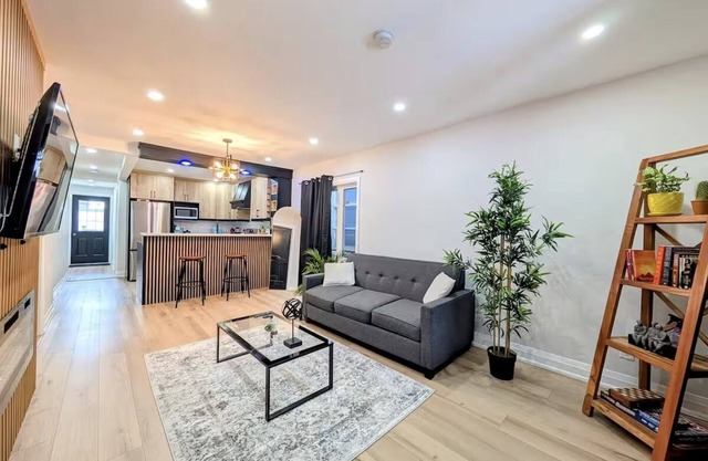 Bright 2BR Home – Walk to Shops & Restaurants