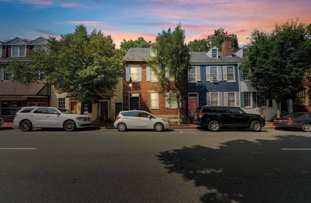 Bright and Spacious Studio in Heart of FXBG