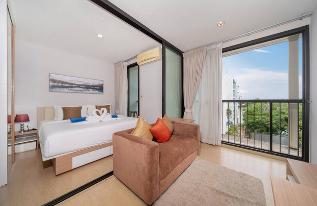 Bright apartment at Boat Avenue- fast WIFI, washer