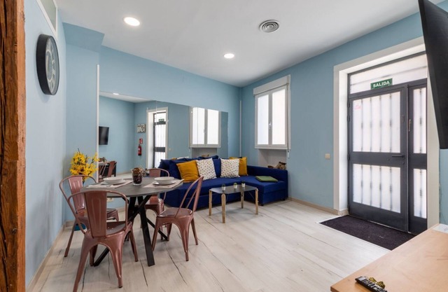 Bright apartment near Bernabéu - BRAVO MURILLO Apartment