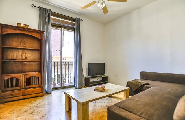 Bright apartment on the Barcelona coast, near the Rambla del Poble Nou and the B