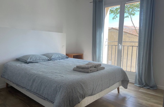 Bright & Cosy 2-Bed Apartment