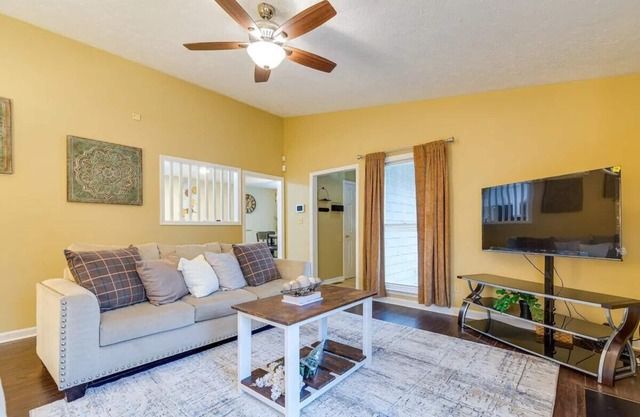 Bright Fayetteville Vacation Home w/Fireplace!