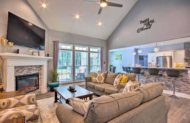 Bright Hopkins Home w/Game Room & Fire Pit!