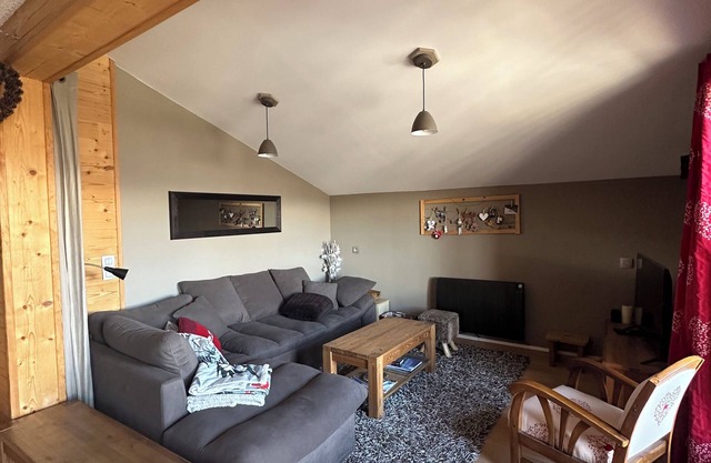 Bright, spacious apartment 100m from village center and ski lift