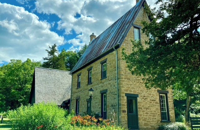 Brisbane House: Restored Historic Stone House in the Country