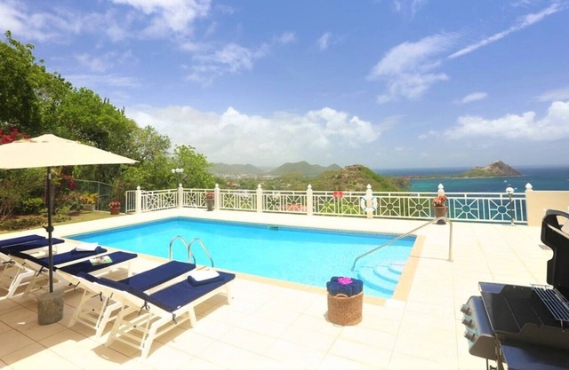 Brise De Mer- luxury 4 bedroom Oceanfront Villa in St Lucia
