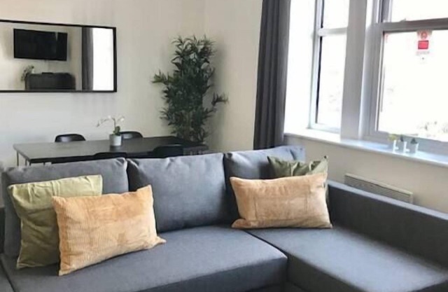 Bristol base near city centre!