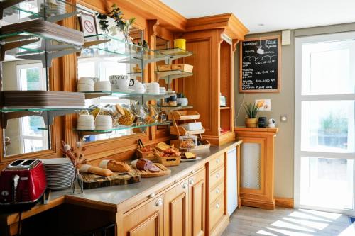 Brit Hotel Essentiel REIMS Taissy