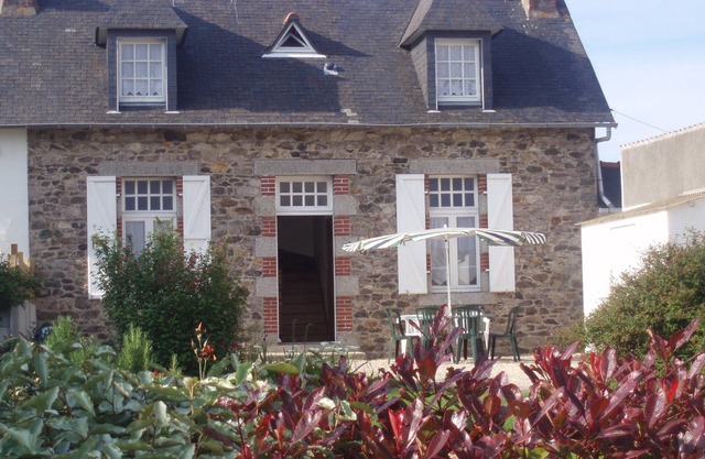 Brittany, seaside quiet stone house in Paimpol all year round