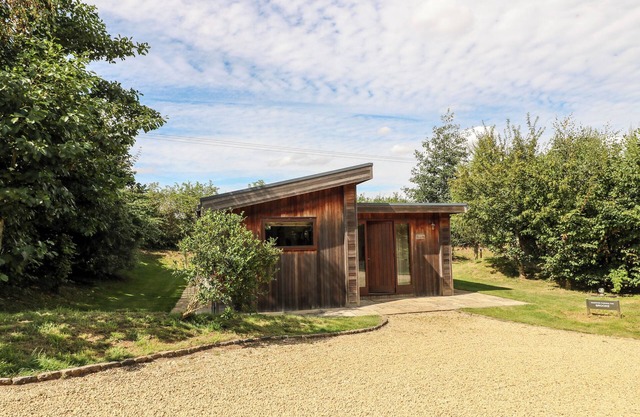 BROOKE, pet friendly, with open fire in Exton, Rutland
