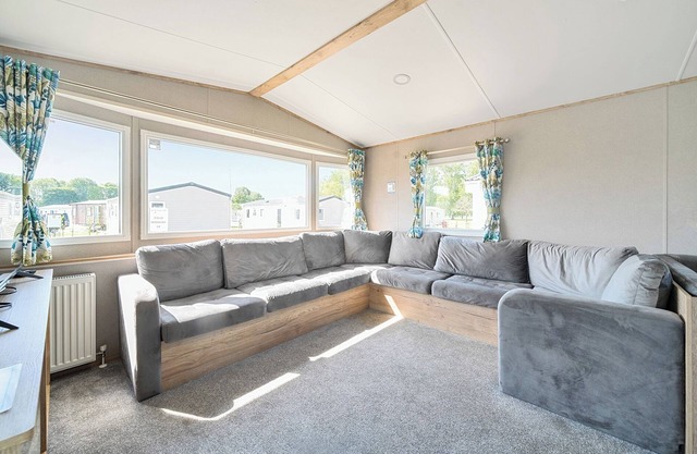 BROOKSIDE BLISS - BILLING AQUADROME in Billing Aquadrome Holiday Park