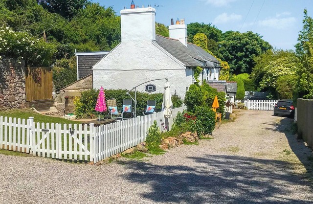 Bryn Euryn Cottage - 28135
