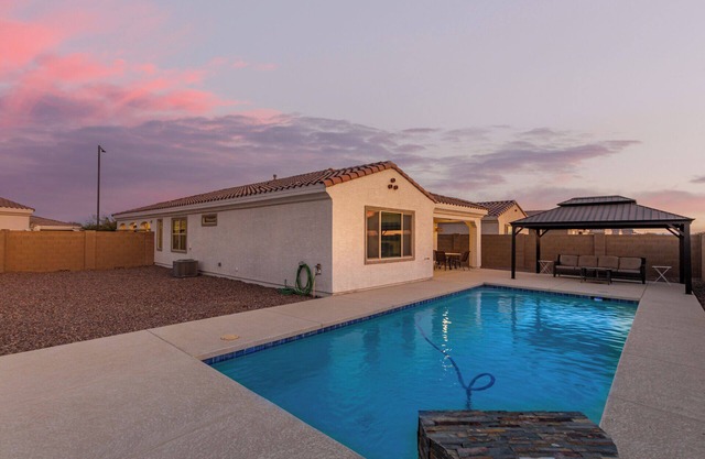Buckeye Paradise- Pool & Pet Friendly