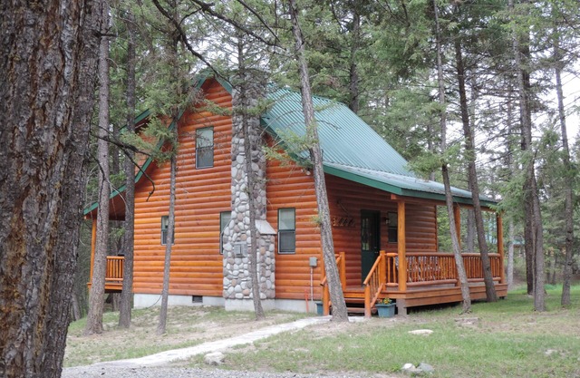Bullet Hole Cabin~Borders National Forest~Hike/Fish/Wildlife~NW Montana Beauty!