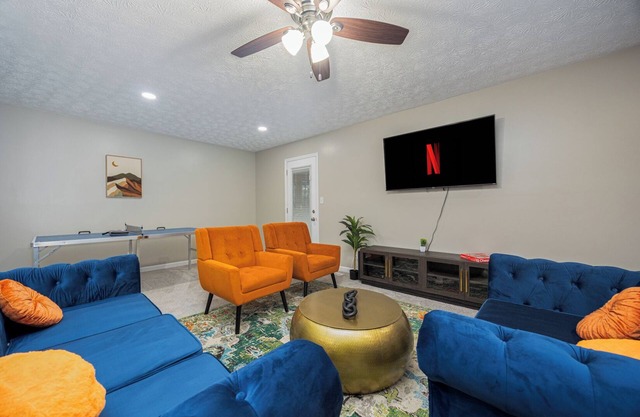 Bungalow-Pet Friendly-King Bed-Fenced-Table Tennis