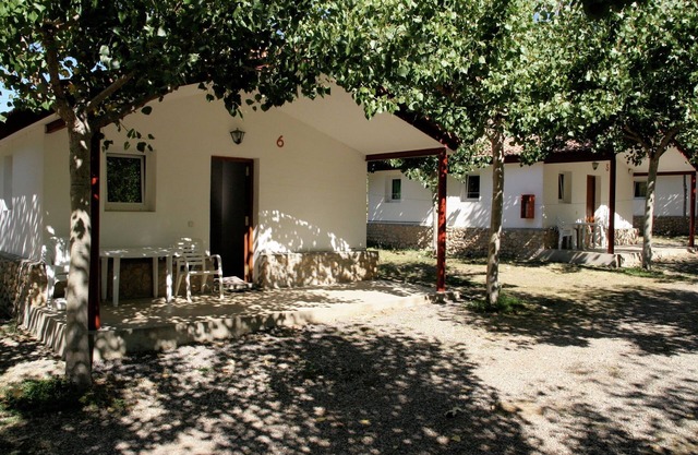Bungalow with Garden
