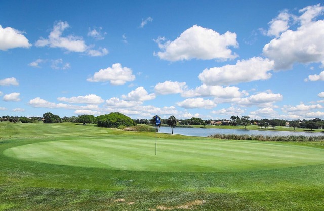 Burnt Store Isles Golf Home, W/Hot Tub/King Bed/Fast WIFI/Unbeatable Location