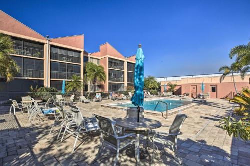 Burnt Store Marina Condo Boat, Swim, Golf!