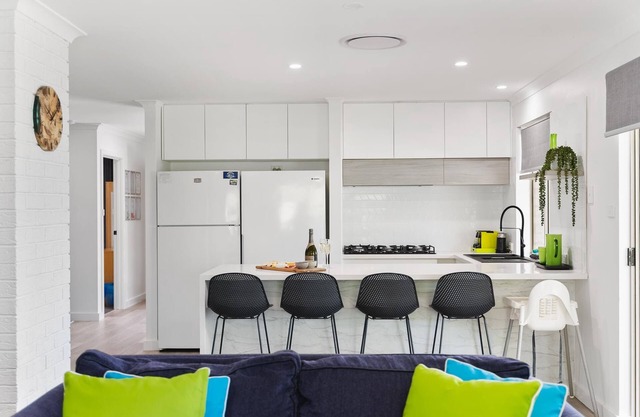 Busselton Family Holiday House - by the bay