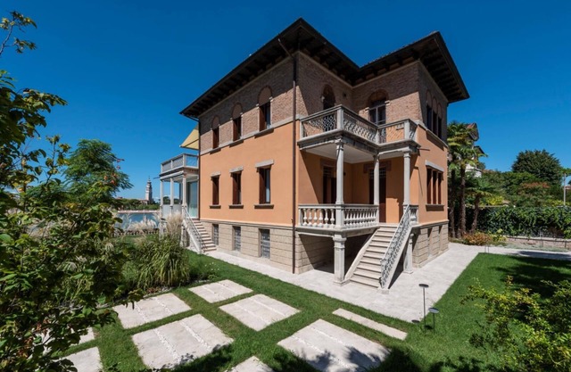 Ca’ delle Contesse Luxe Waterfront Liberty Villa
