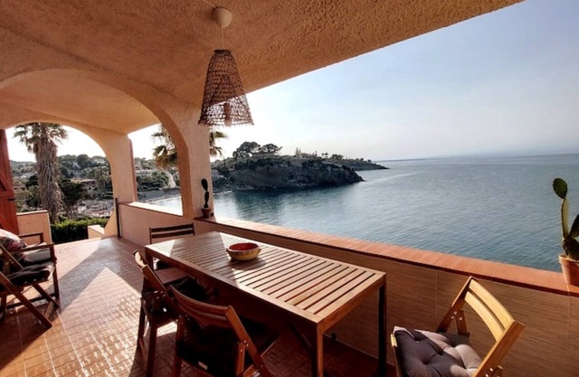 Casa sulla Baia with panoramic view & private sea access - Brucoli, Siracusa