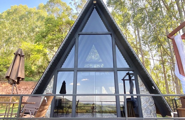 Cabana Raízes: A-frame com Vista Para as Montanhas