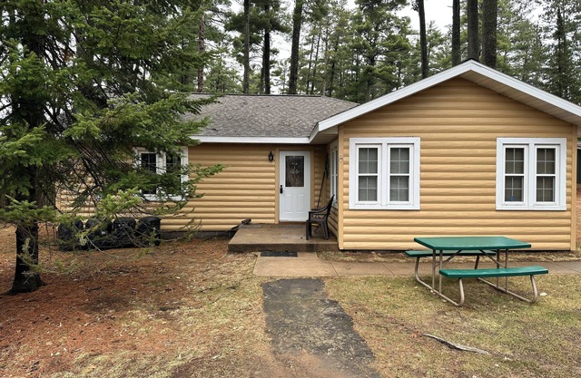 Cabin 15A by Eagle Waters Resort