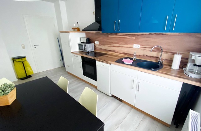 Cabin 2, Germany