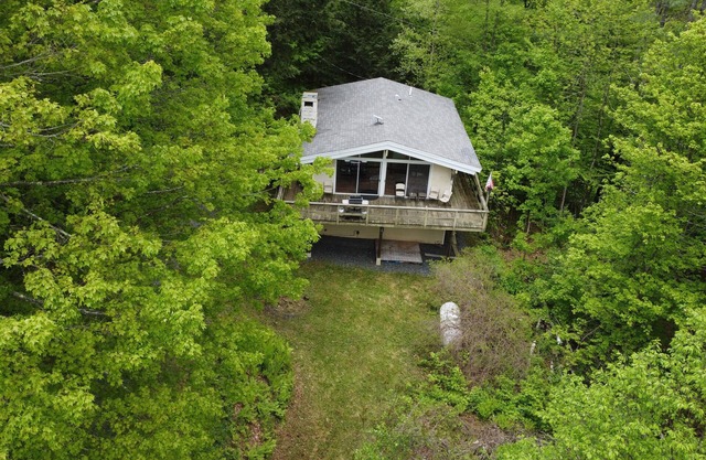 Cabin on the hill Ascutney Vt - 4 bedrooms