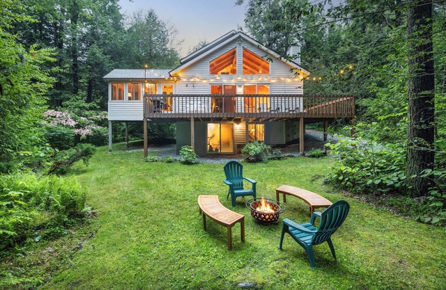 Cabin Retreat in the Berkshire Woods