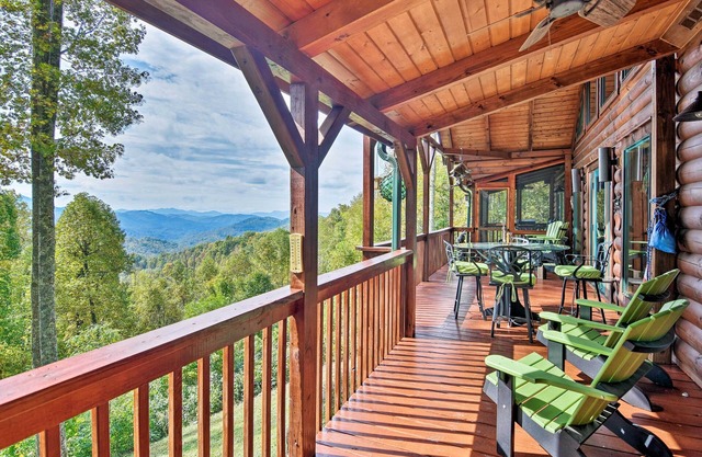 Cabin w/BBQ + Games - Walk to Blue Ridge Parkway!