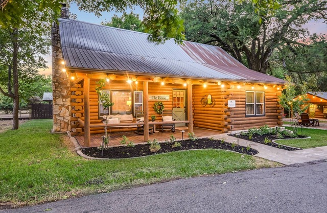 Cabins on the Square: Creek House