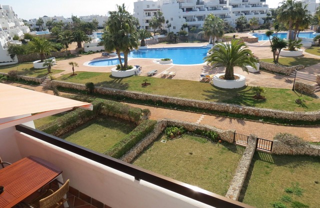 Cala d'Or Apartment near the Beach, Pools Roof Terrace Solarium A/C, BBQ Pool View