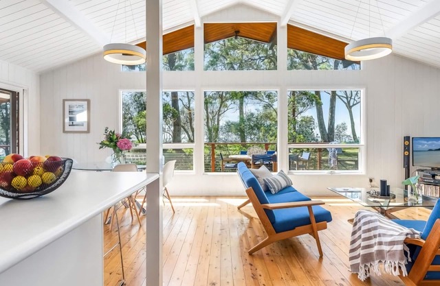 CALLALA ON THE BAY sleeps 8
