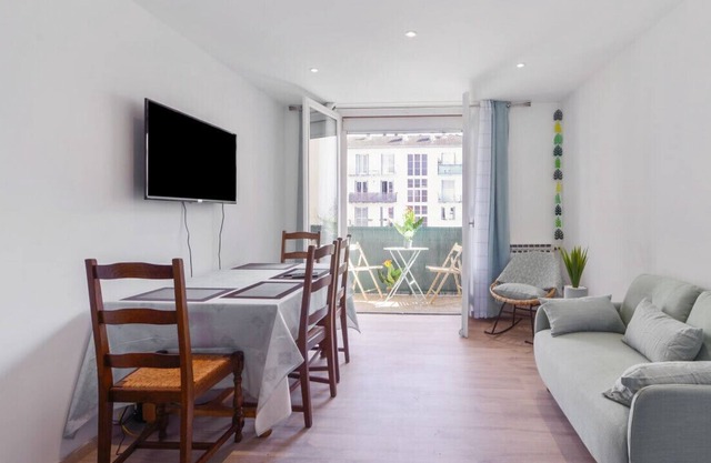 Calm flat with balcony in Cran Gévrier, close to Annecy center - Welkeys