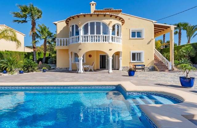 Calpe Pool Villa Near Beach