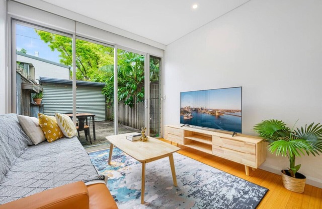 Camperdown 3Br near Parks/Hospital/Train/Shopping