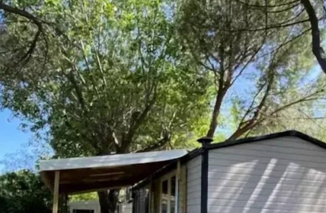 Camping Domaine de l'Arnel ** - Mobile Home Nest 3 rooms 4 people Air-conditioned