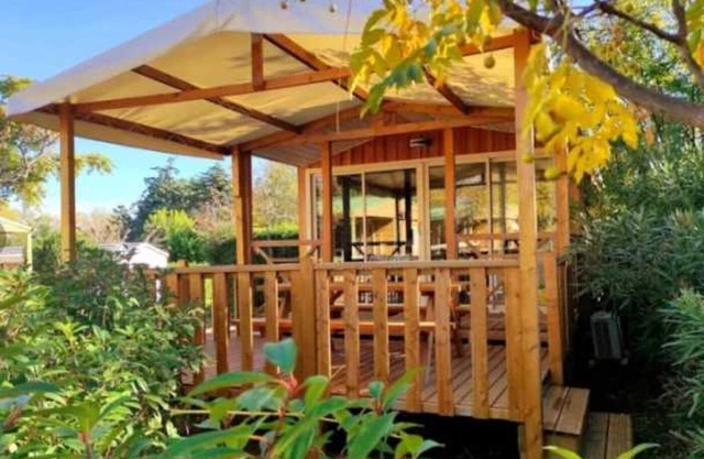 Camping 3 étoiles - Piscine - eehfib