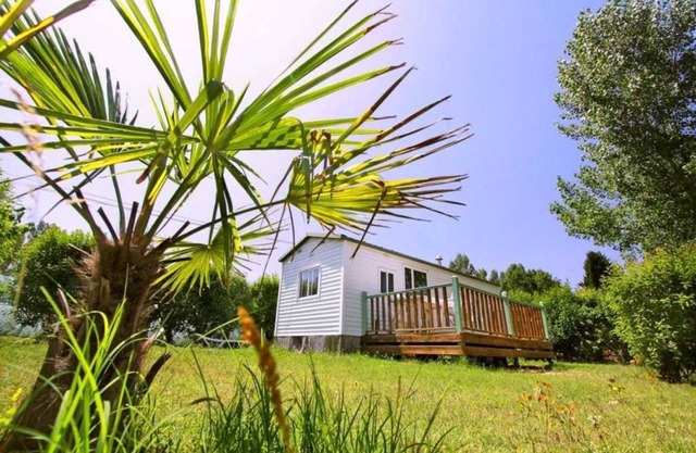Camping 3 étoiles - Piscine - ccbbbcf